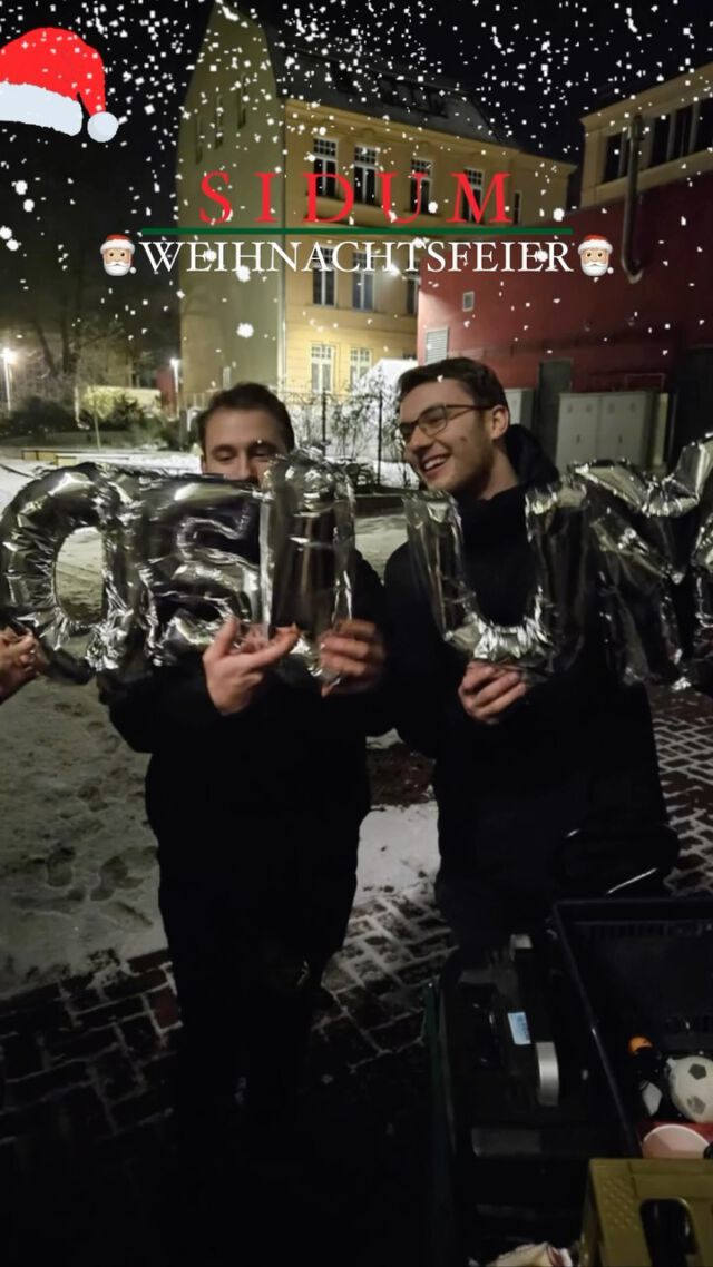 Ein Fest voller Lachen, verrückter Spiele und unvergesslicher Team-Abenteuer! 🎉🎄 Danke an die großartige Organisation und eine besondere Weihnachtsfeier 2023. #sidum #teamspirit #weihnachtsfest #unvergesslichemomente